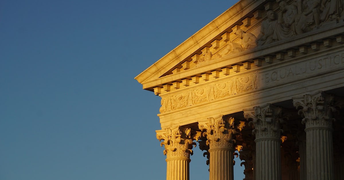 How Federal Courts Handle Complex Business Disputes Spanning Multiple Jurisdictions